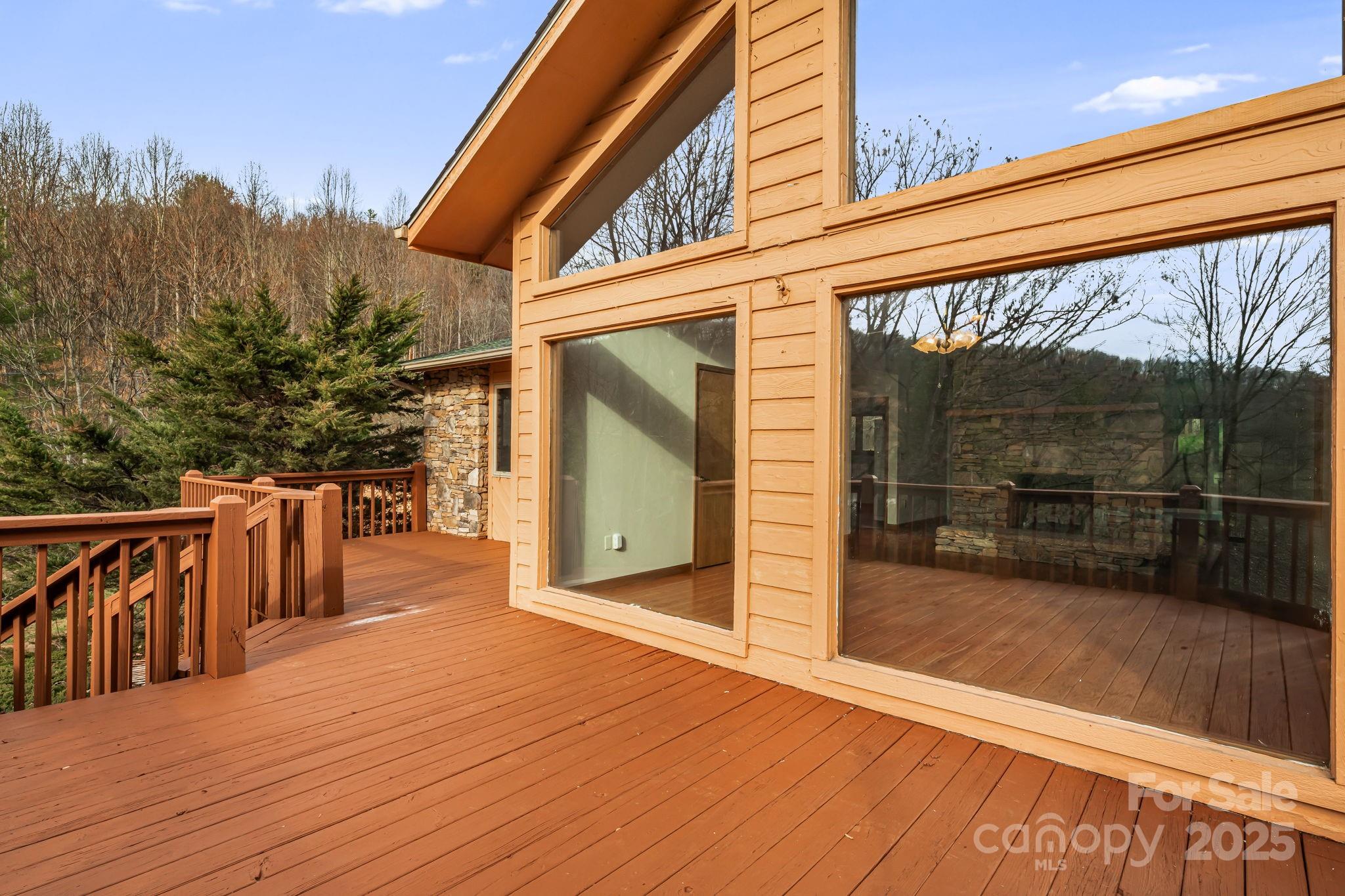 111 S Valley View Drive Mars Hill NC 28754