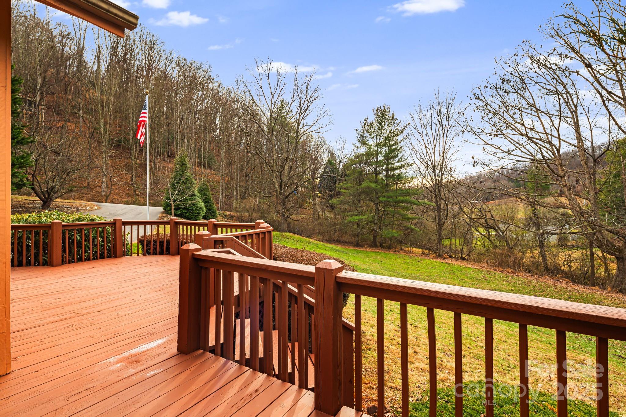 111 S Valley View Drive Mars Hill NC 28754