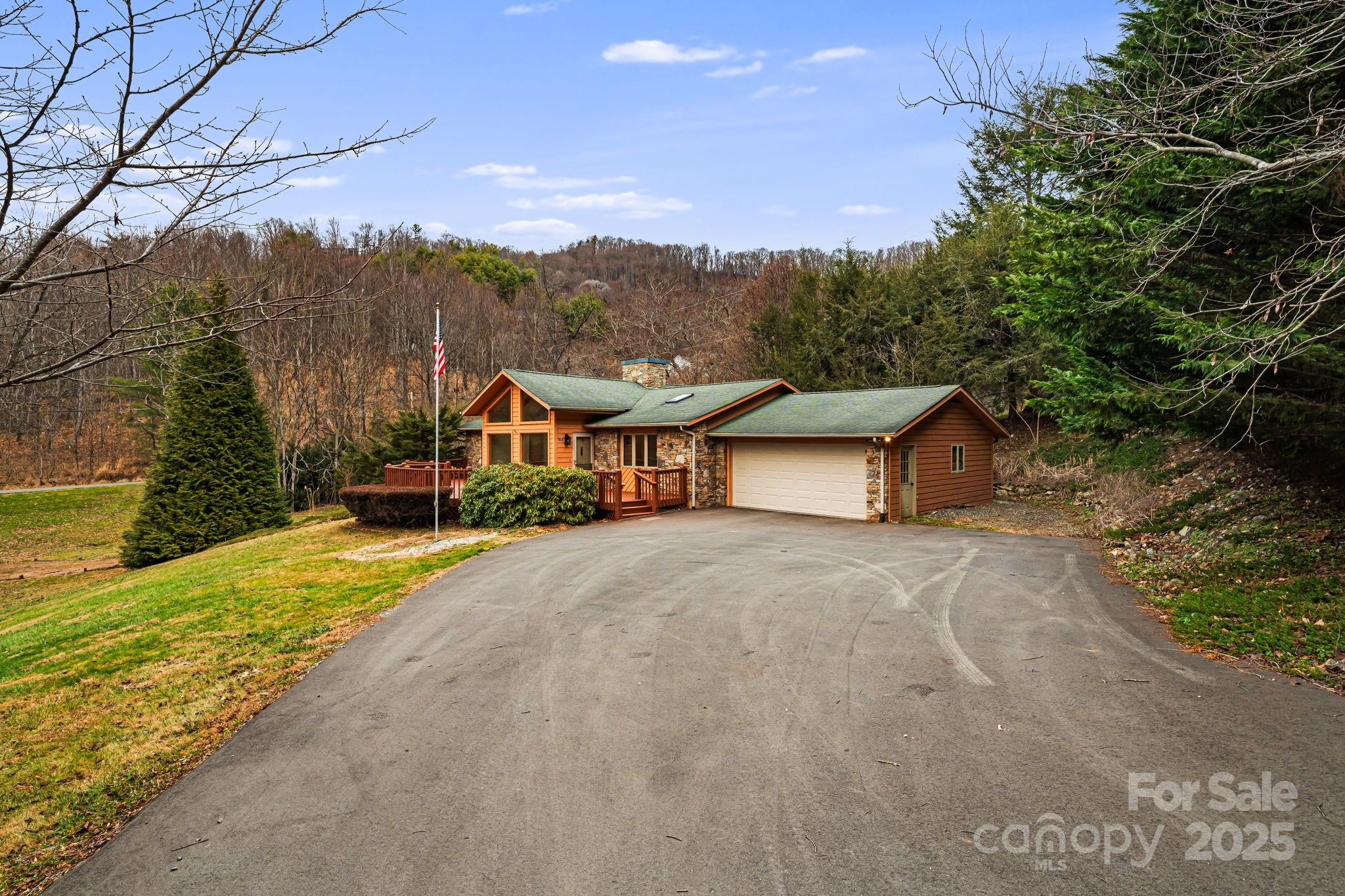 111 S Valley View Drive Mars Hill NC 28754