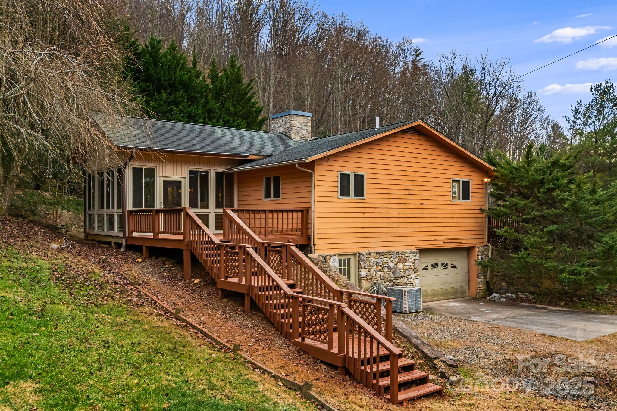 111 S Valley View Drive Mars Hill NC 28754