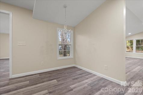 32 Roddy Street Cheraw SC 29520