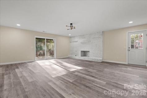 32 Roddy Street Cheraw SC 29520