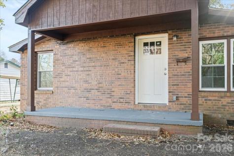 32 Roddy Street Cheraw SC 29520
