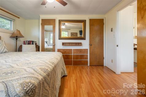 8 N Delano Road Asheville NC 28805
