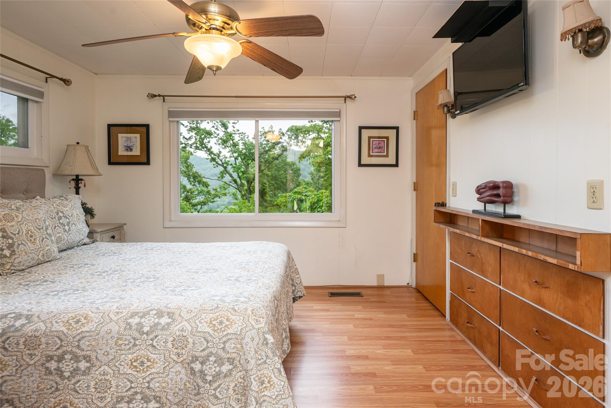 8 N Delano Road Asheville NC 28805