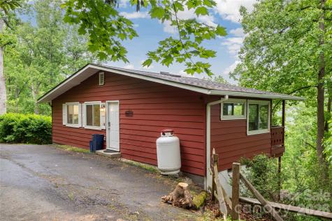 8 N Delano Road Asheville NC 28805