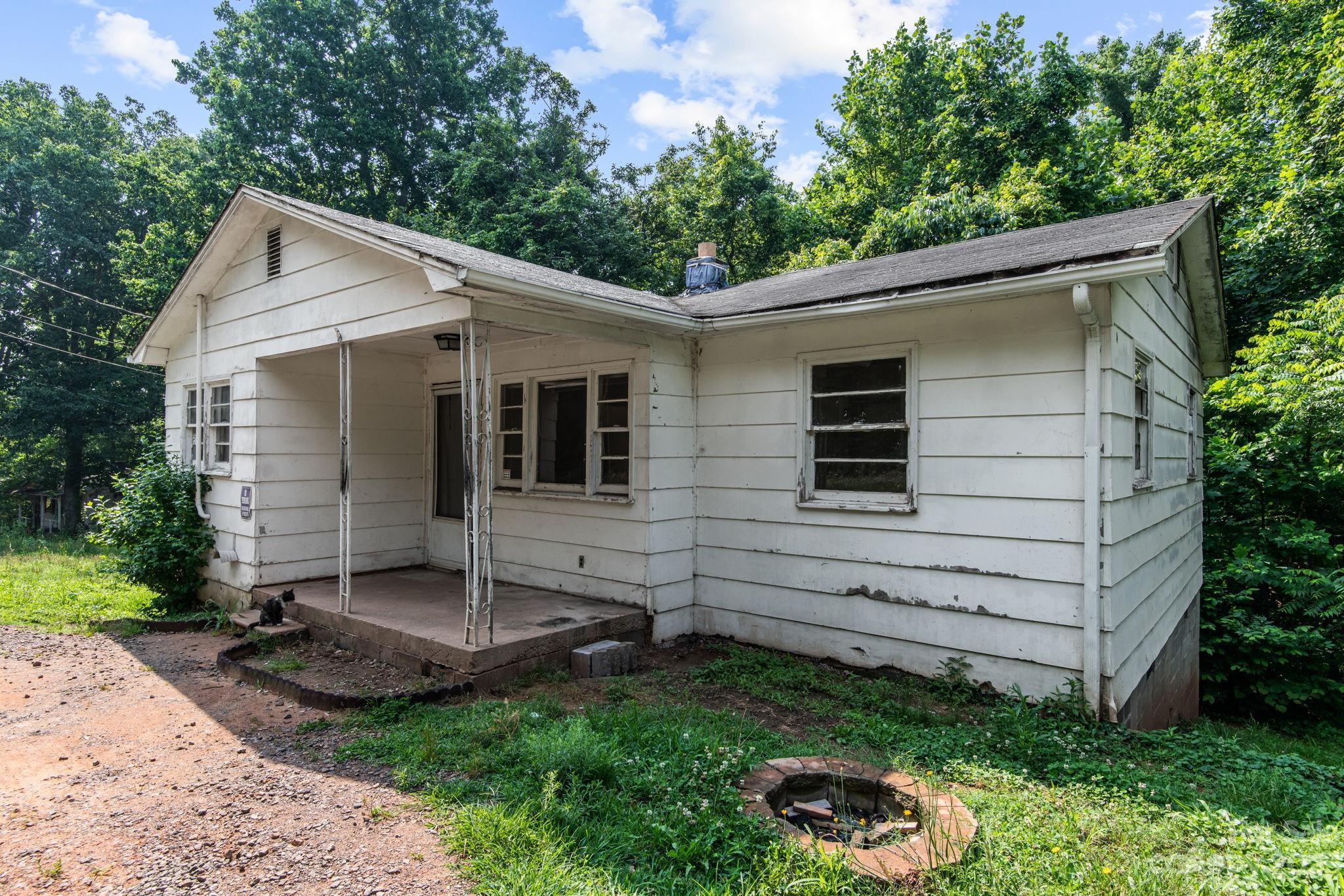 4381 Rhoney School Road Hickory NC 28602