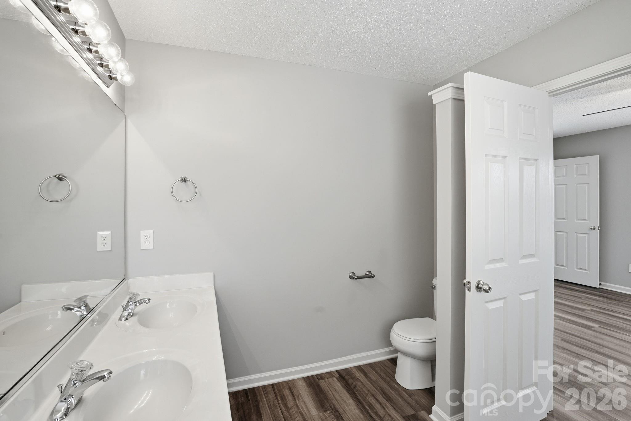 836 Almora Drive Charlotte NC 28216