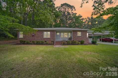 303 E Allenton Street Mount Gilead NC 27306