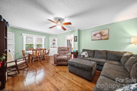 303 E Allenton Street Mount Gilead NC 27306