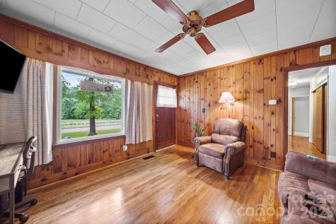 303 E Allenton Street Mount Gilead NC 27306