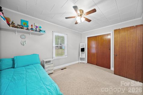 303 E Allenton Street Mount Gilead NC 27306