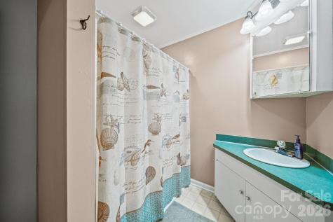 303 E Allenton Street Mount Gilead NC 27306