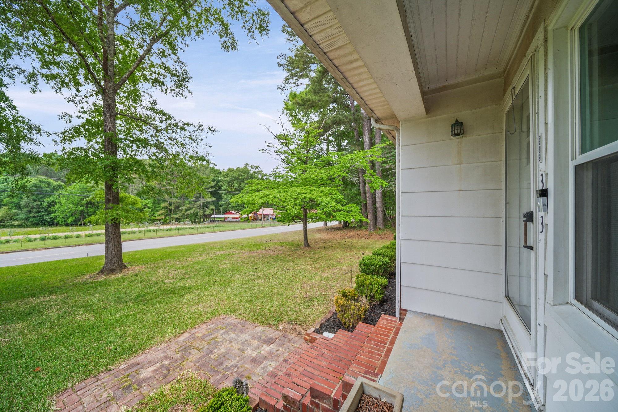 303 E Allenton Street Mount Gilead NC 27306