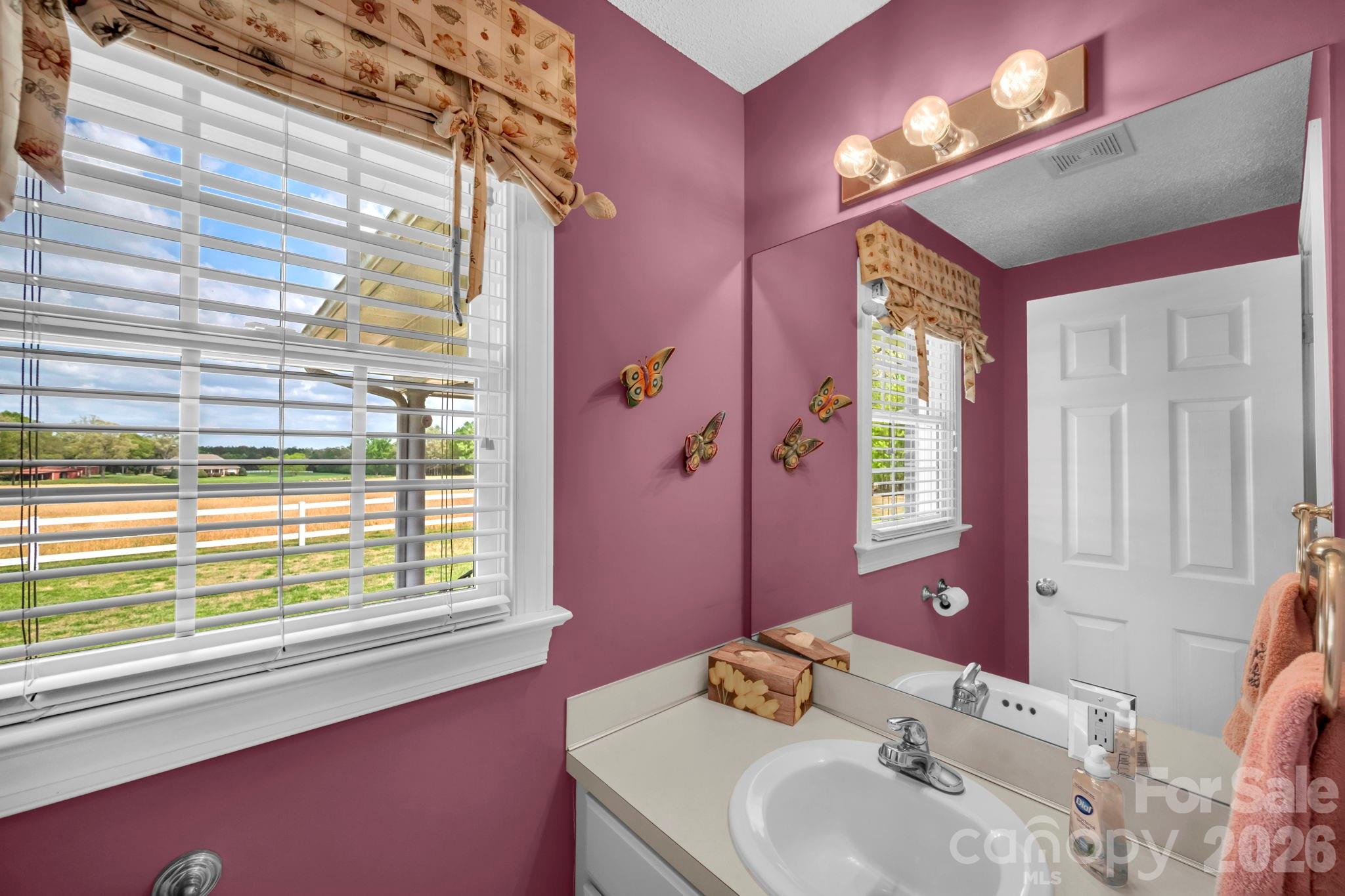 824 N Forest Hills School Road Marshville NC 28103