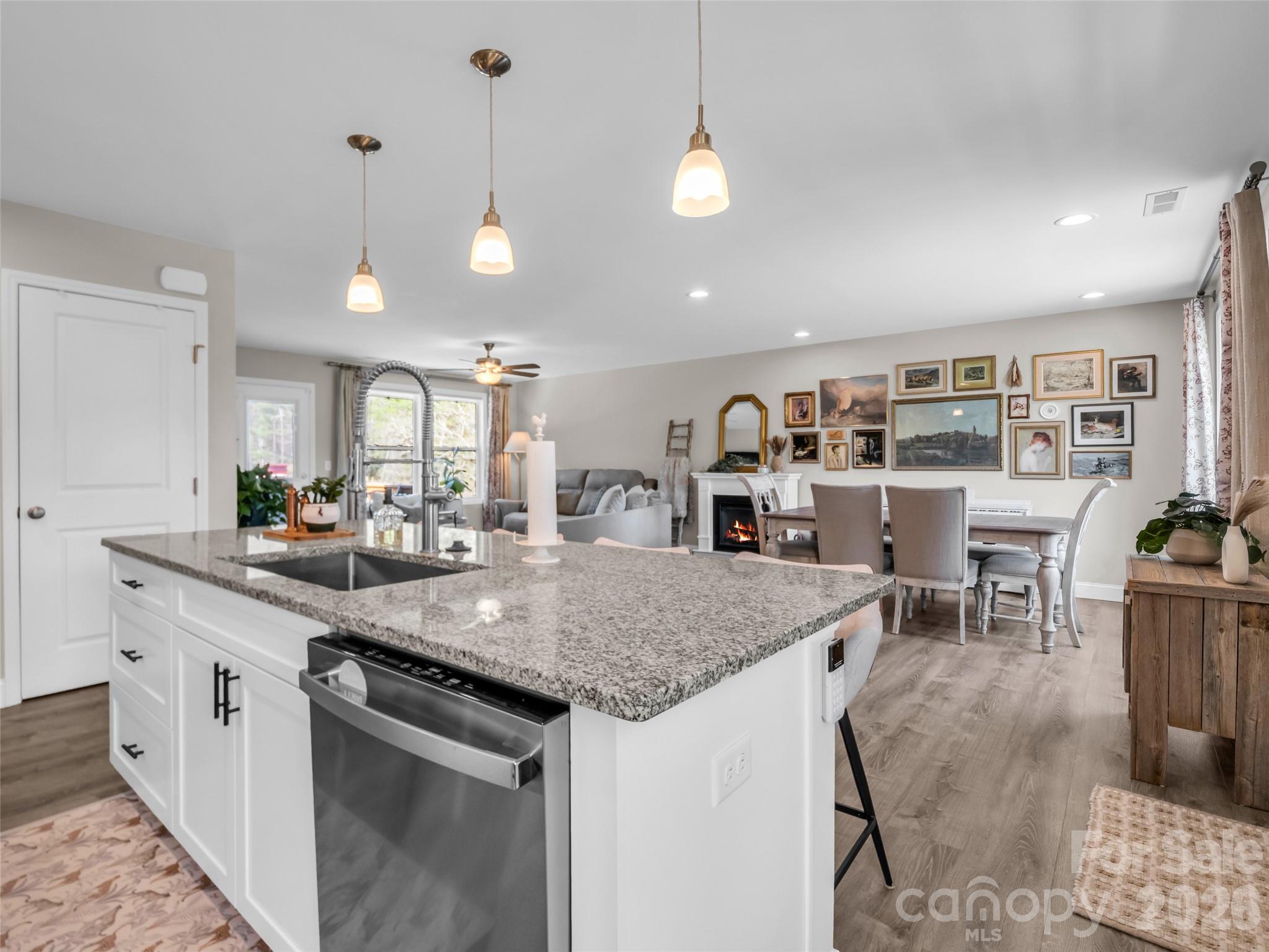 29 Kanes Drive Hendersonville NC 28739