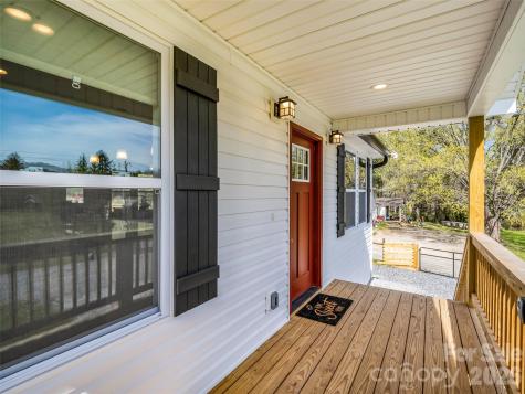29 Kanes Drive Hendersonville NC 28739