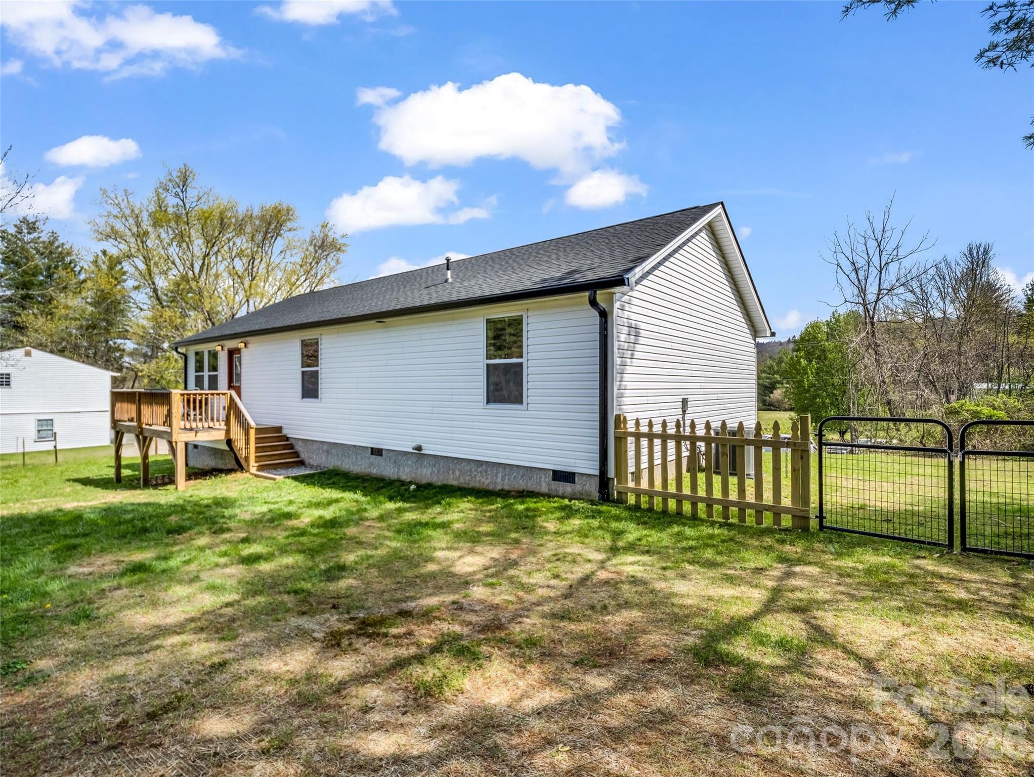 29 Kanes Drive Hendersonville NC 28739