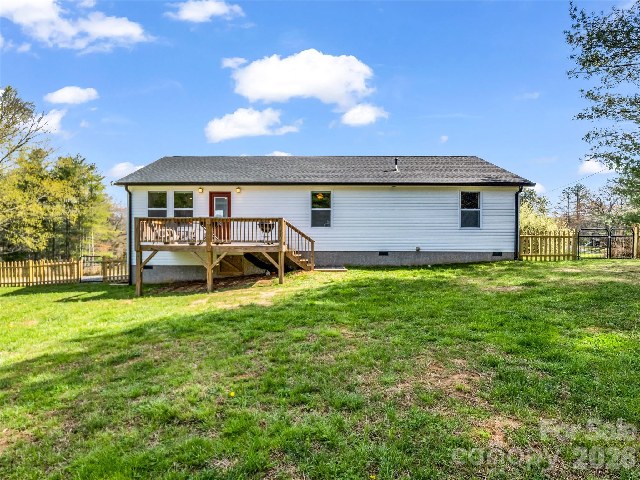 29 Kanes Drive Hendersonville NC 28739
