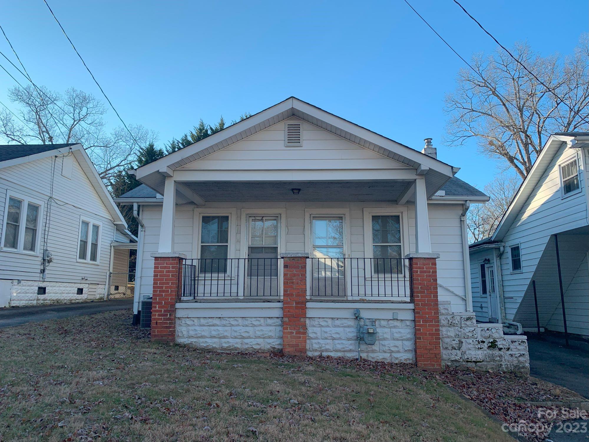 27 Oteen Park Place Asheville NC 28805