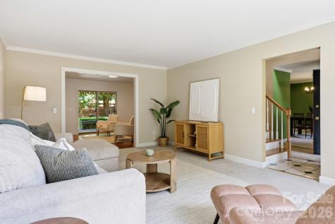 306 Woodview Court Fletcher NC 28732