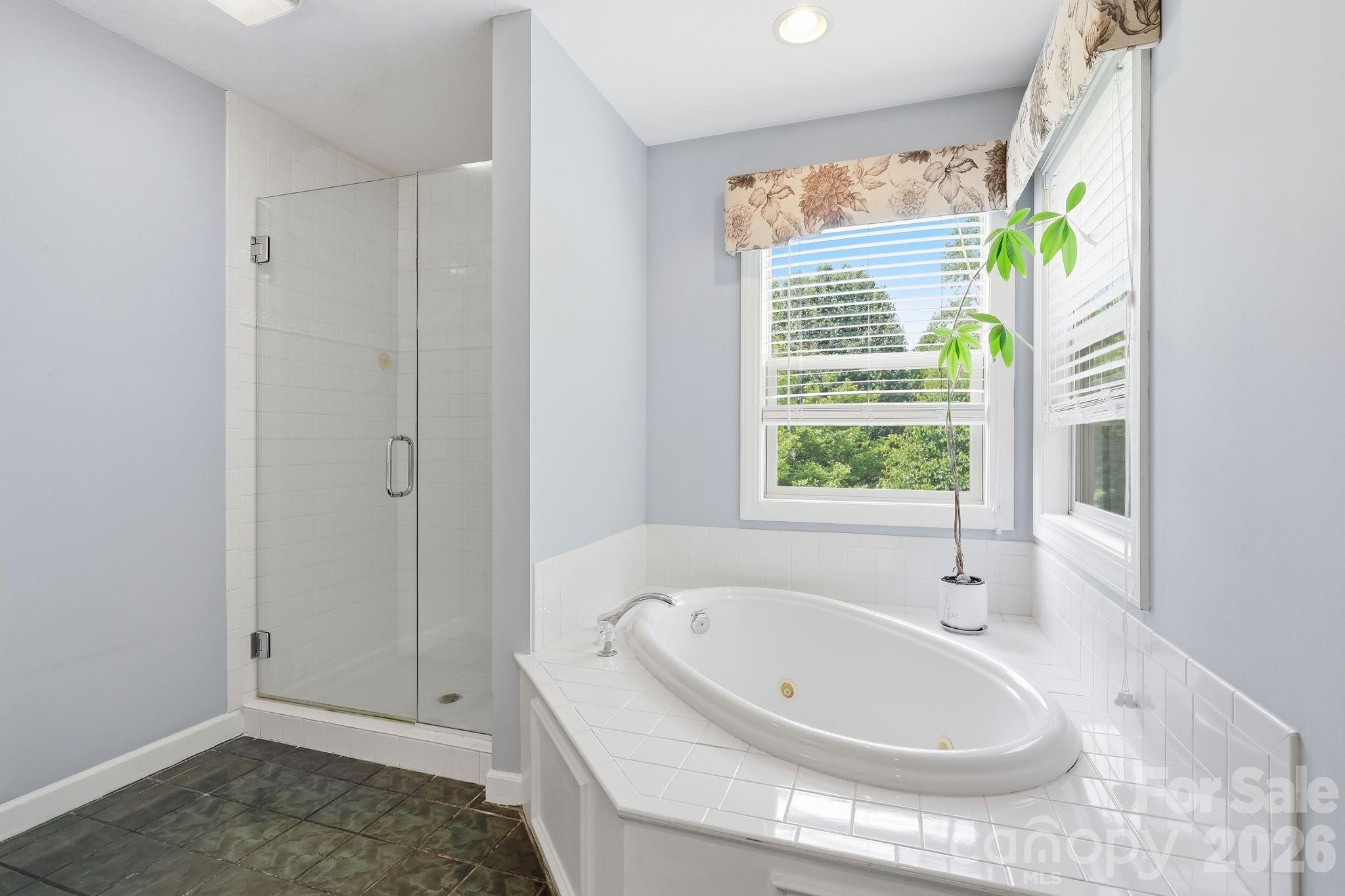 306 Woodview Court Fletcher NC 28732