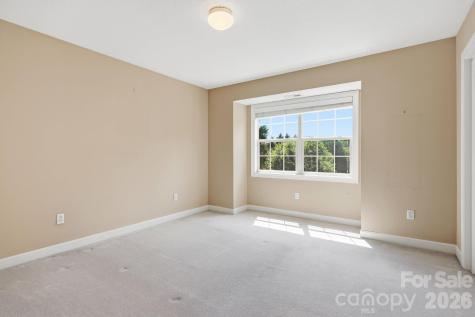 306 Woodview Court Fletcher NC 28732