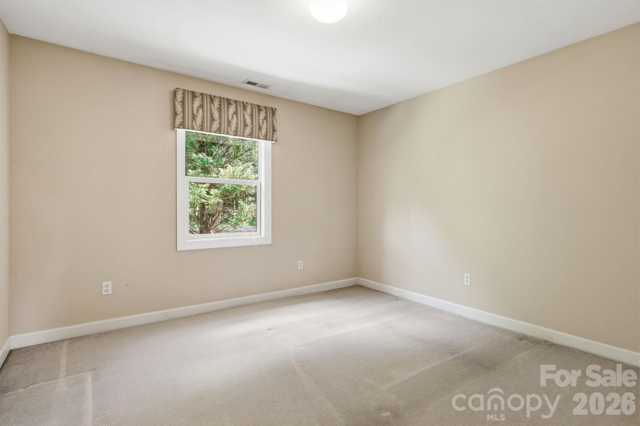 306 Woodview Court Fletcher NC 28732
