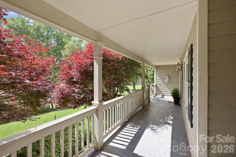 306 Woodview Court Fletcher NC 28732
