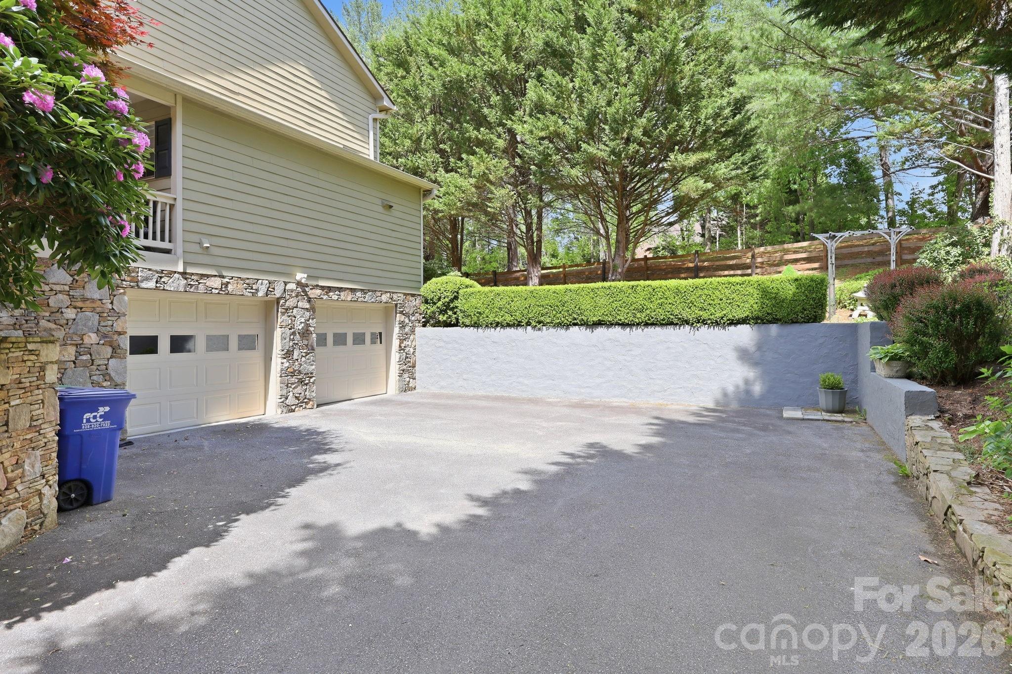 306 Woodview Court Fletcher NC 28732