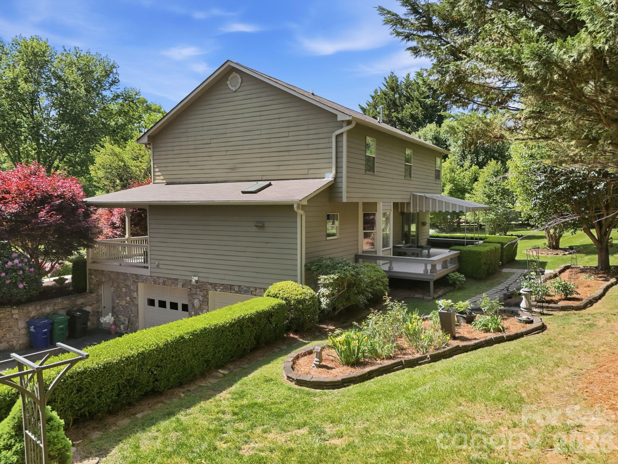 306 Woodview Court Fletcher NC 28732