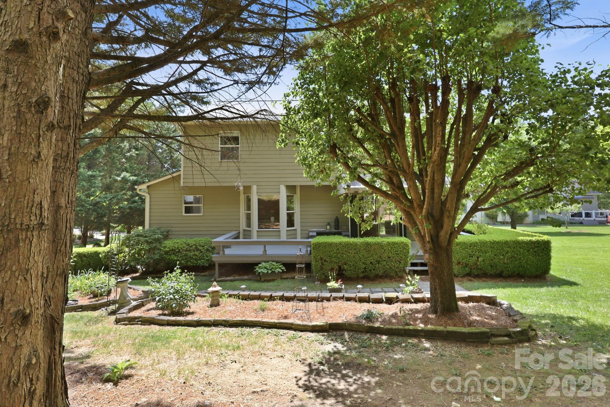 306 Woodview Court Fletcher NC 28732