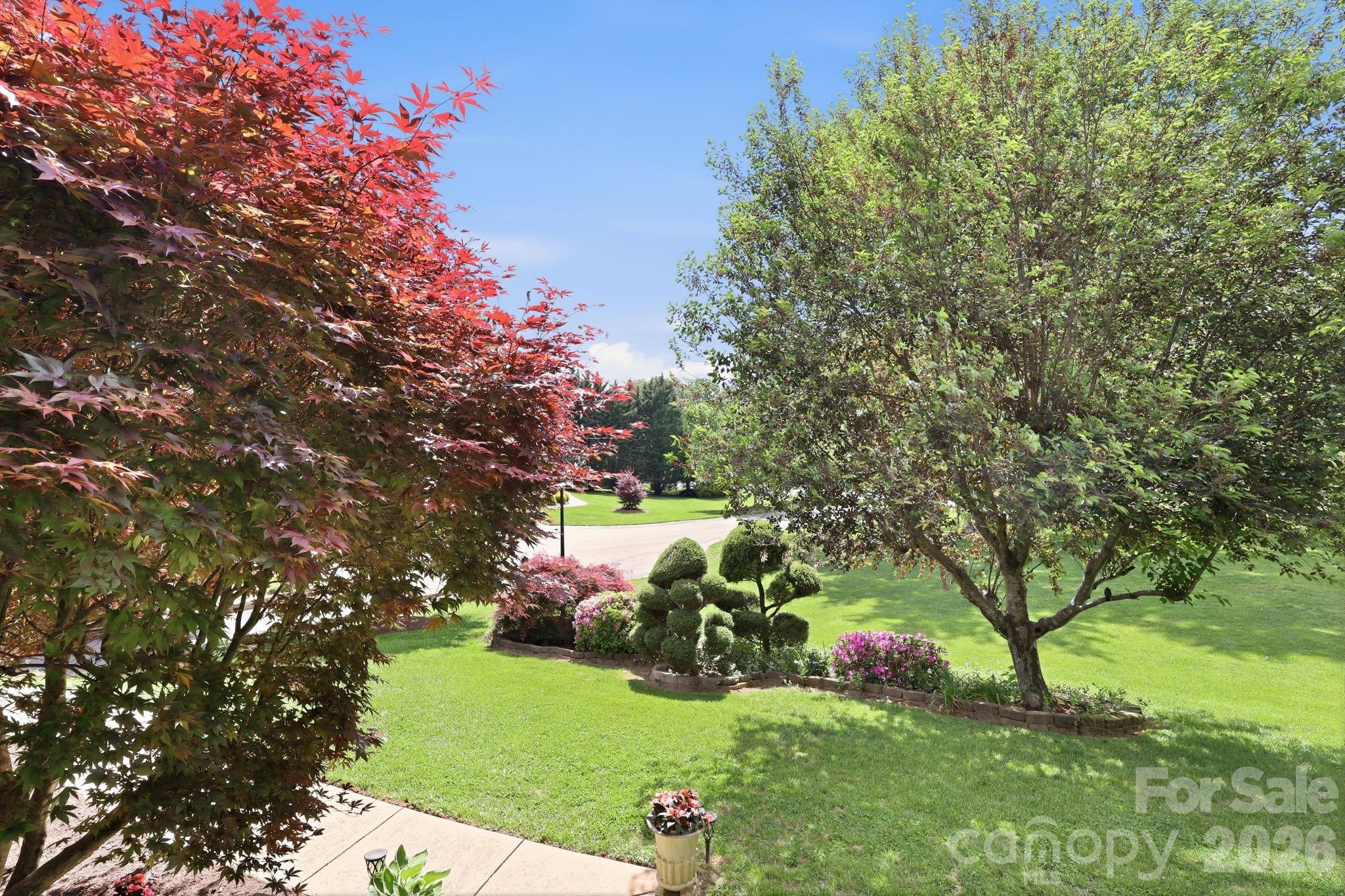 306 Woodview Court Fletcher NC 28732