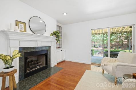 306 Woodview Court Fletcher NC 28732