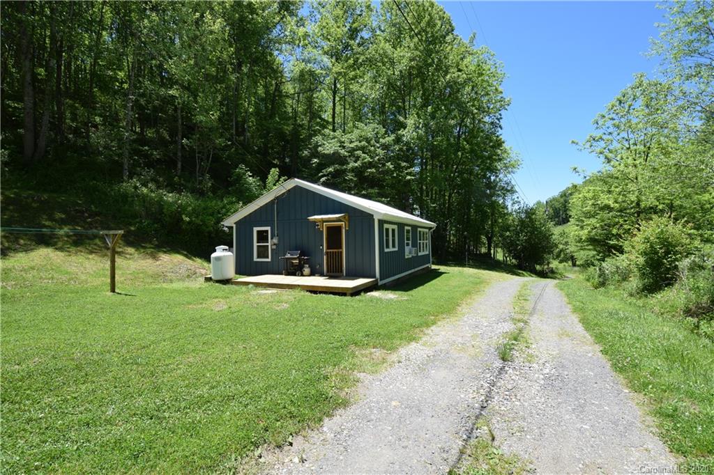 218 Upper Cub Creek Road Bakersville NC 28705