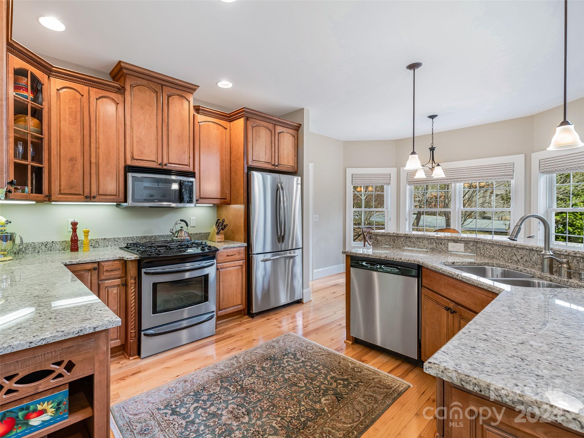 98 Hillcrest Drive Weaverville NC 28787