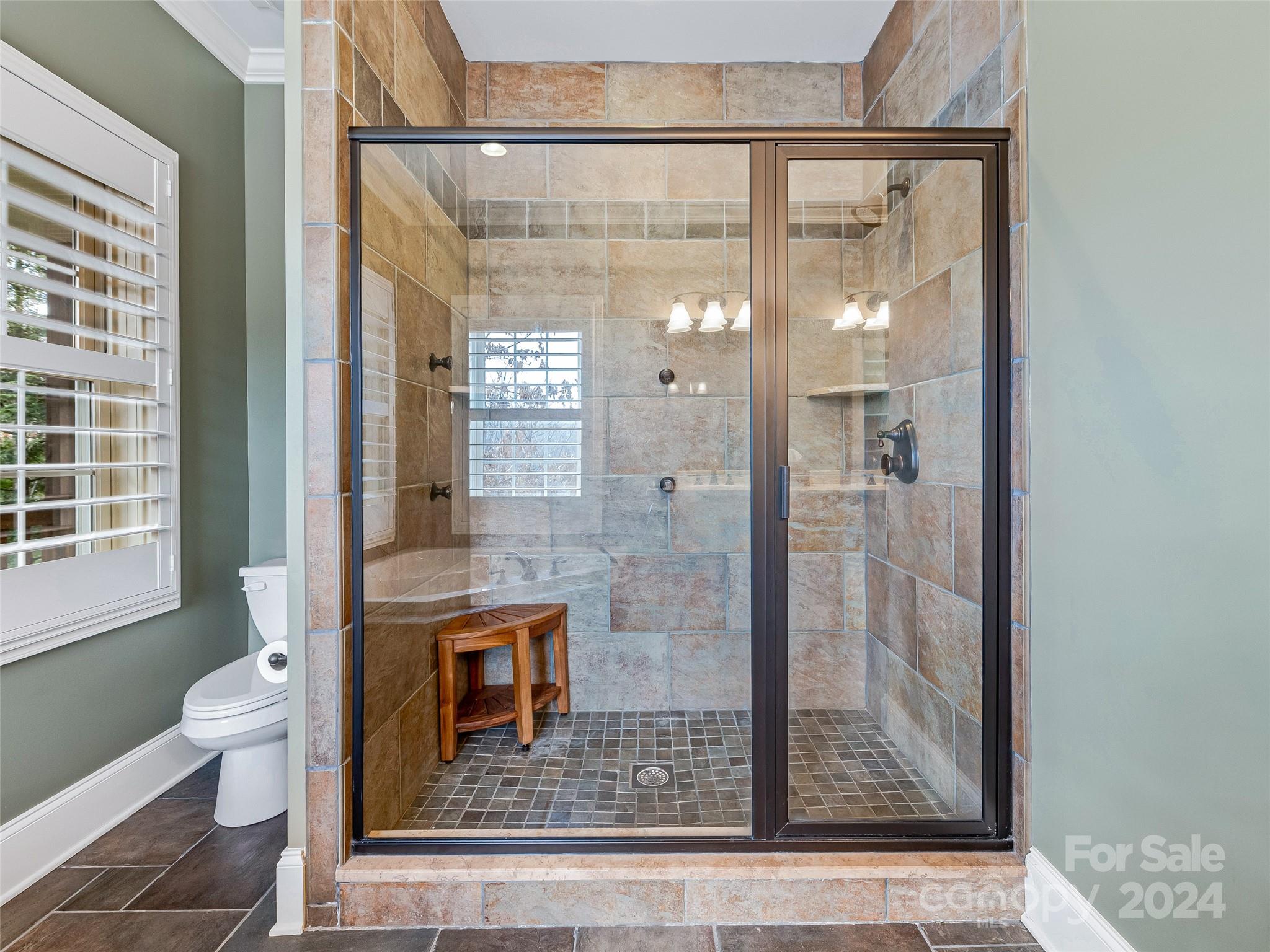 98 Hillcrest Drive Weaverville NC 28787
