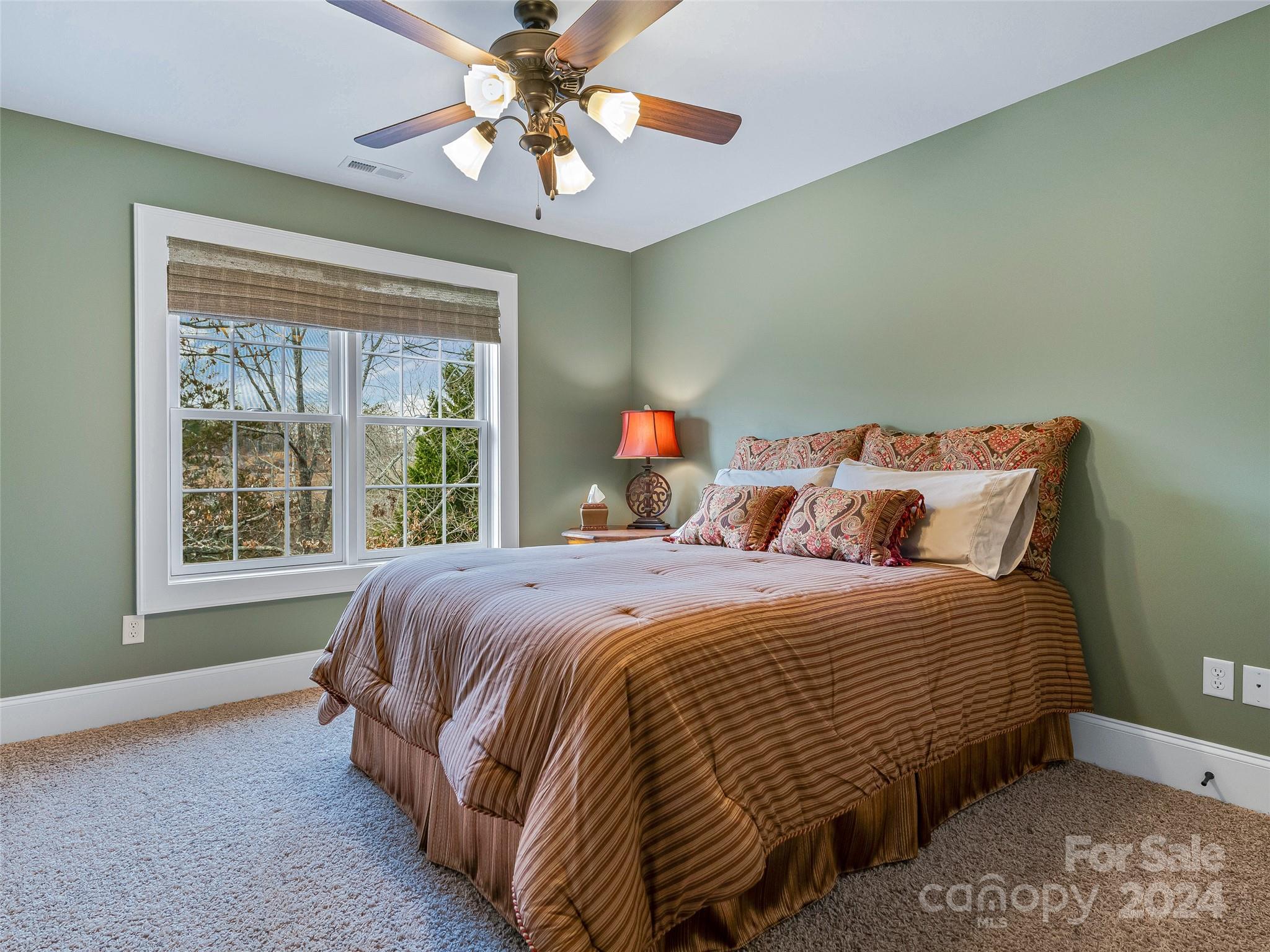 98 Hillcrest Drive Weaverville NC 28787