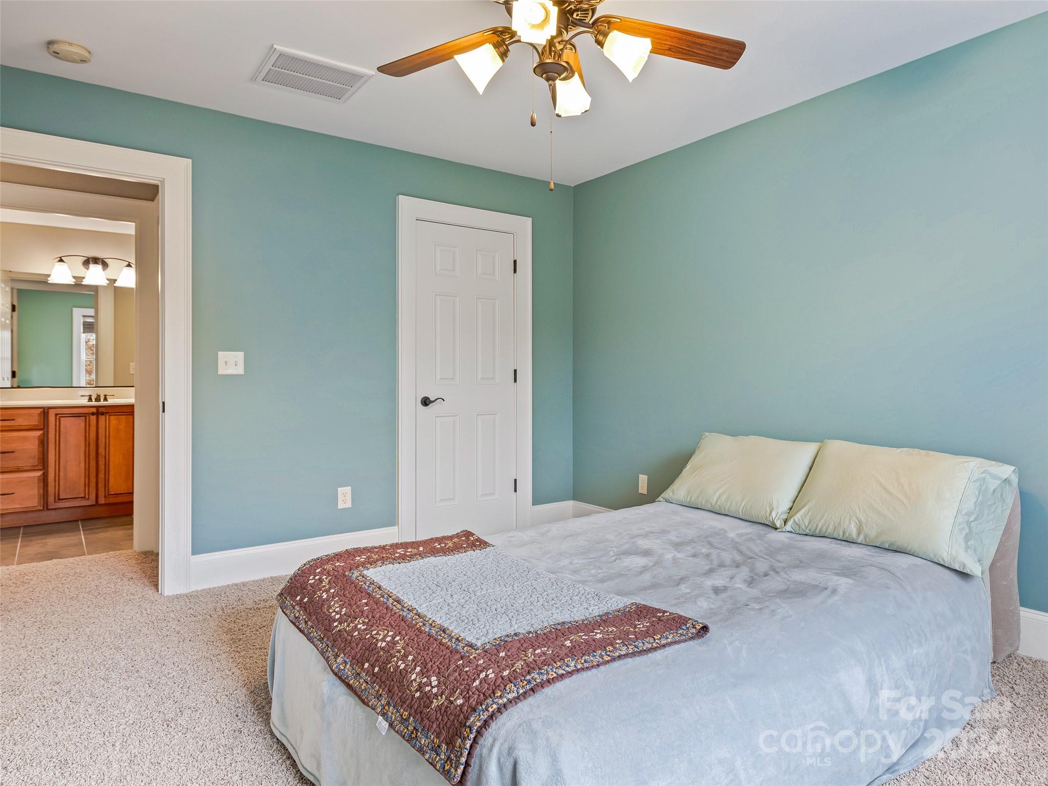 98 Hillcrest Drive Weaverville NC 28787