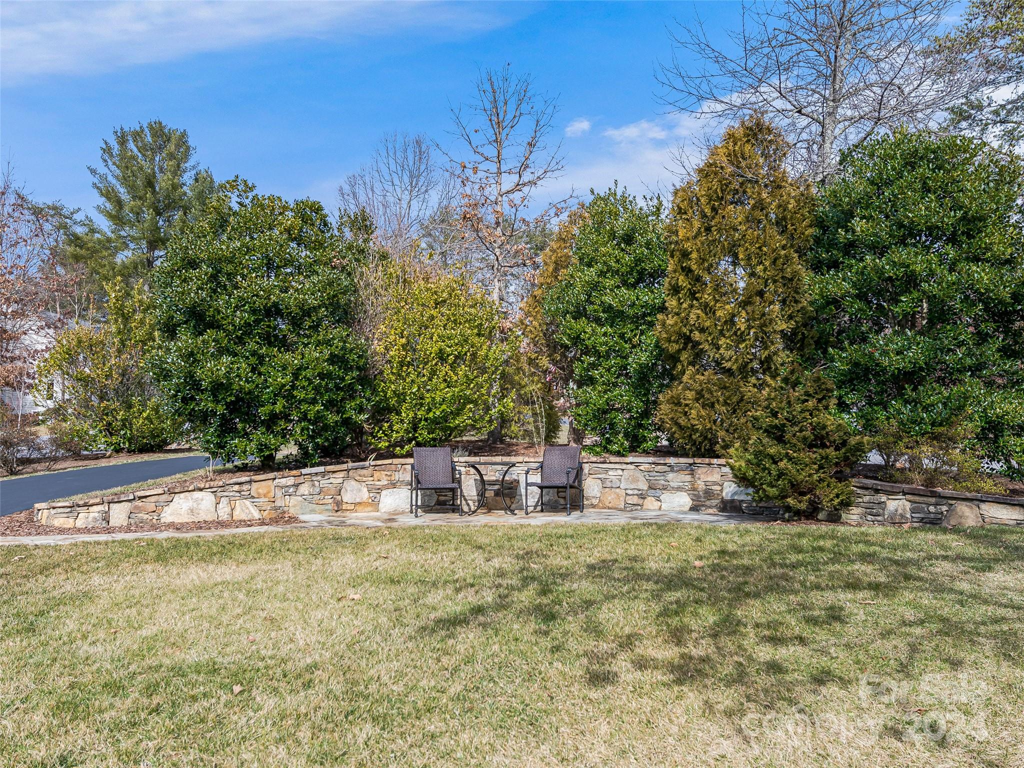 98 Hillcrest Drive Weaverville NC 28787