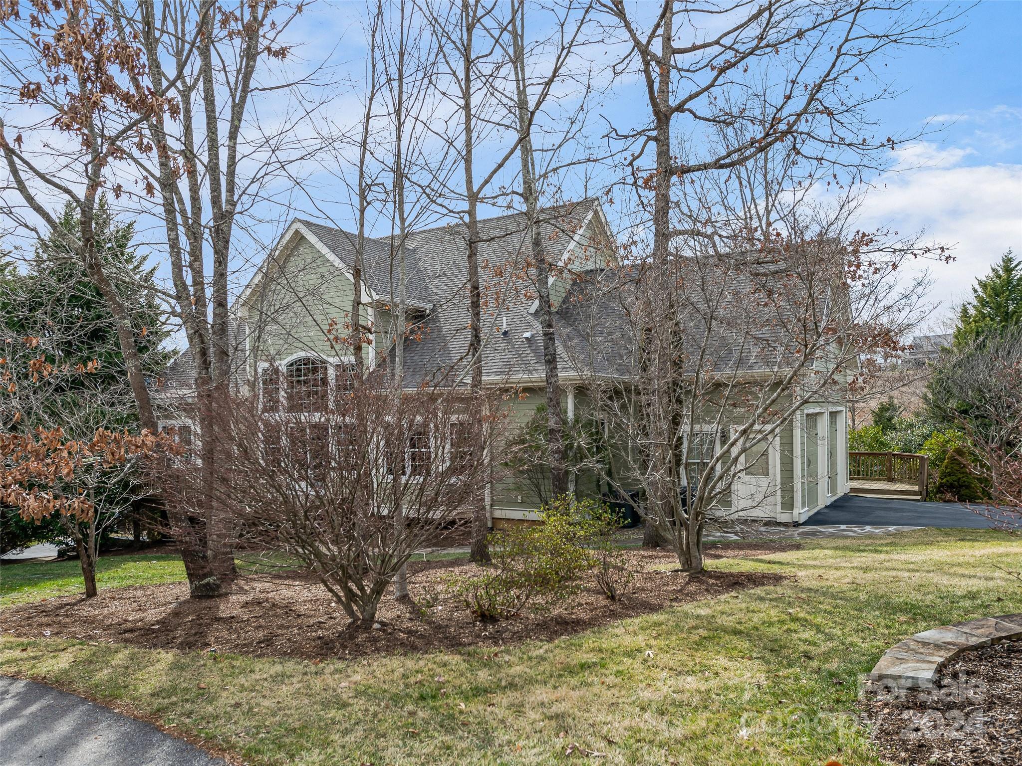 98 Hillcrest Drive Weaverville NC 28787
