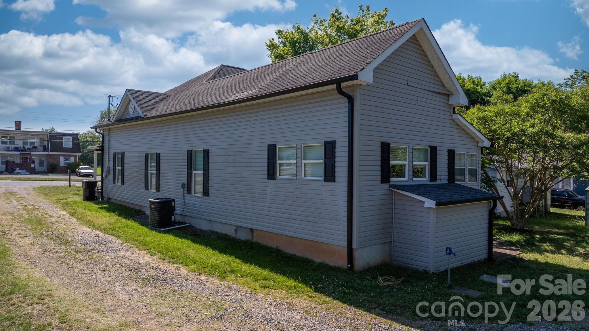 308 Park Avenue Morganton NC 28655