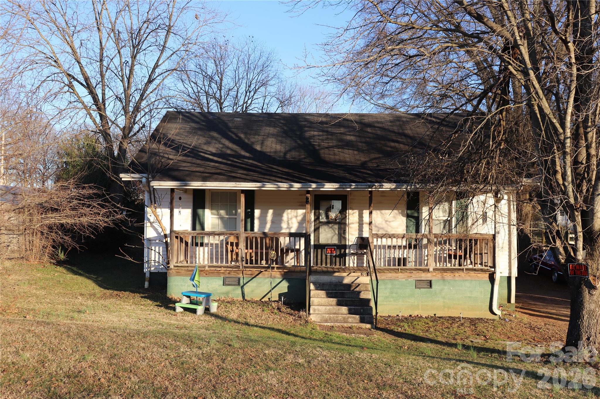 1015 9th Street Statesville NC 28677