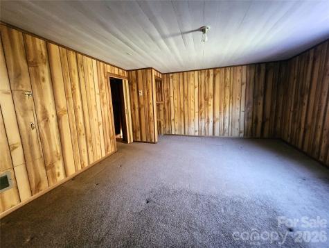 1025 Chandler Cove Road Marshall NC 28753
