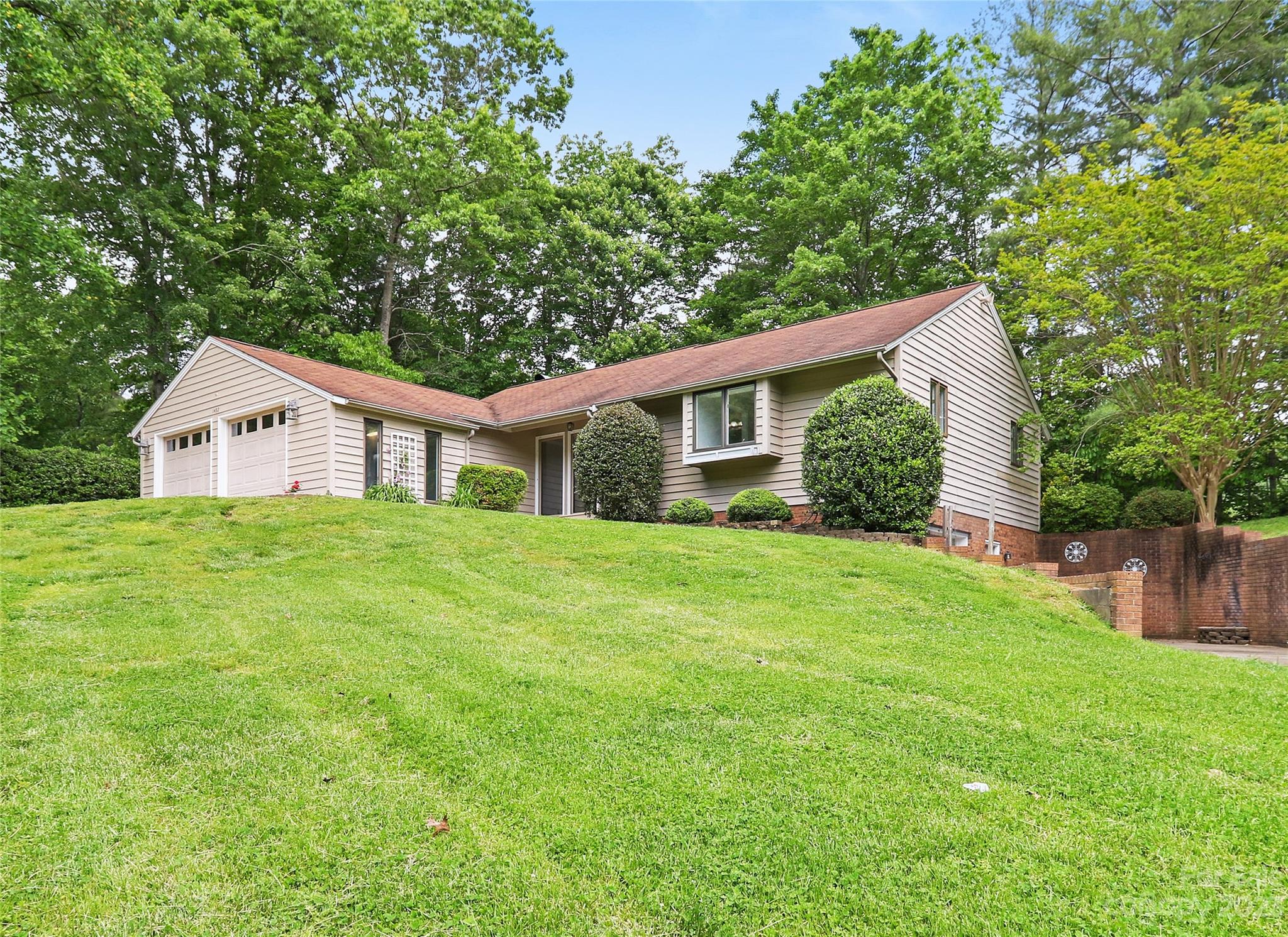 1482 Indian Hills Drive Lenoir NC 28645
