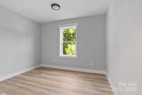 35 Lowe Avenue Asheville NC 28803