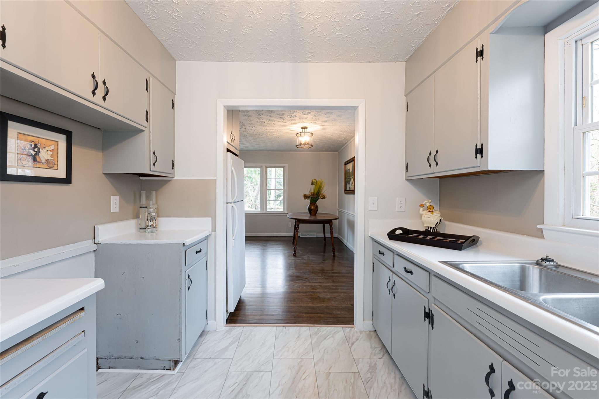 126 Appalachian Way Asheville NC 28806
