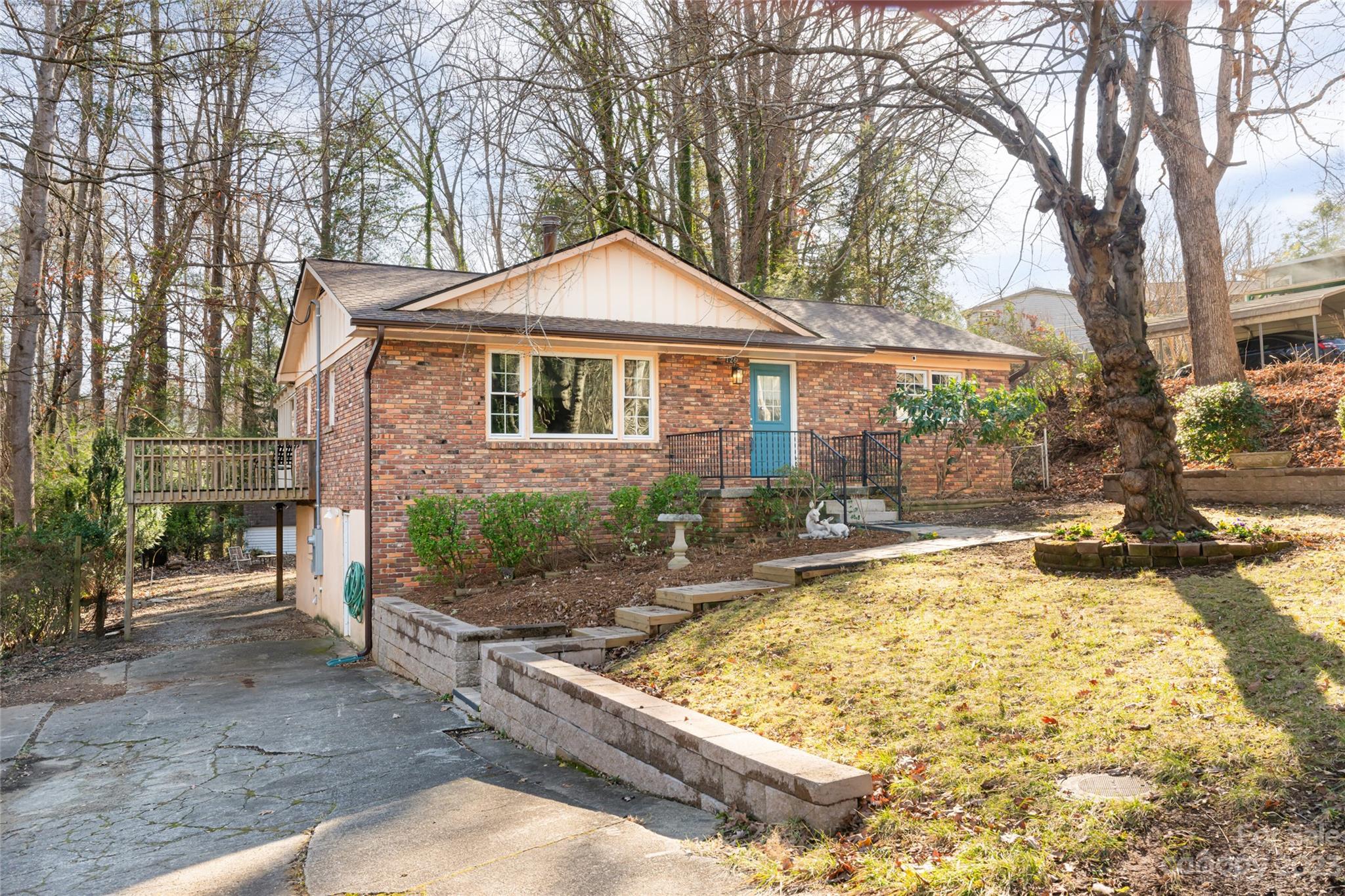 126 Appalachian Way Asheville NC 28806