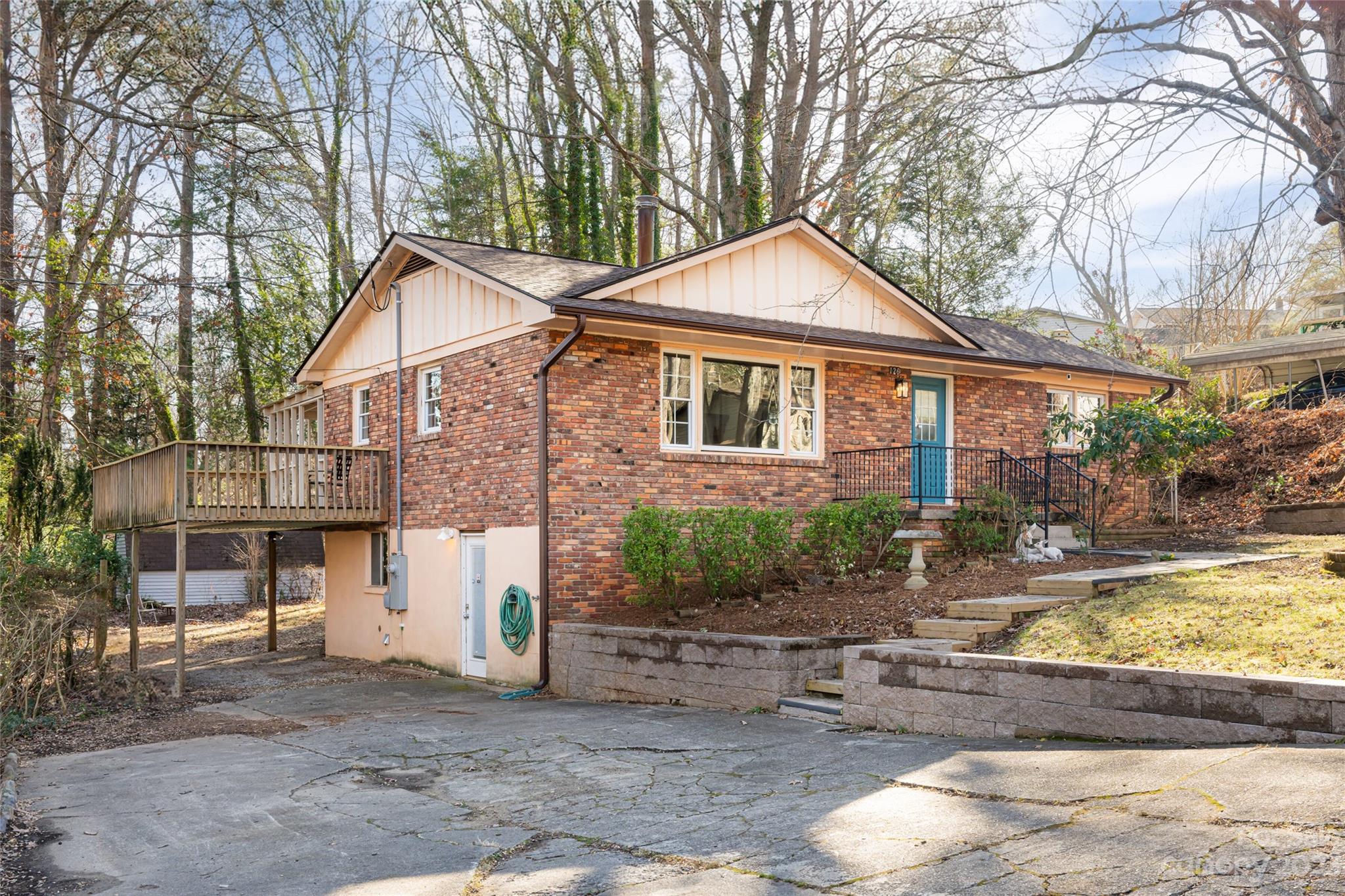 126 Appalachian Way Asheville NC 28806