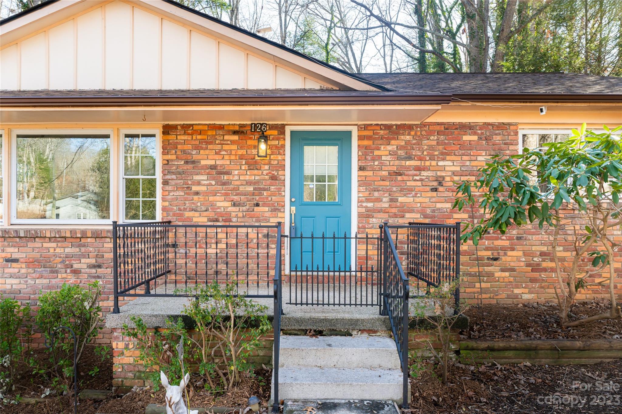 126 Appalachian Way Asheville NC 28806